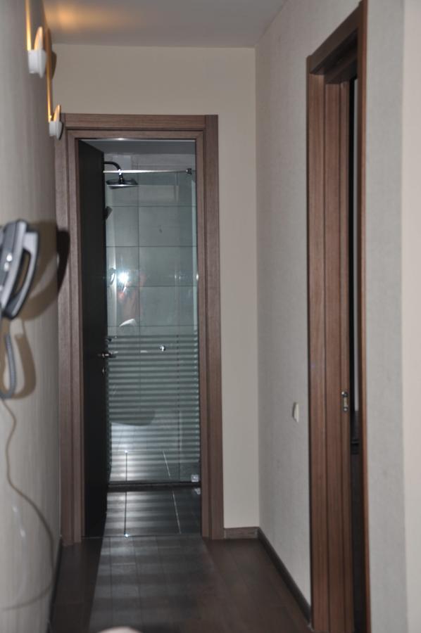 All Seasons Hotel On Freedom Square Tbilisi Exterior foto