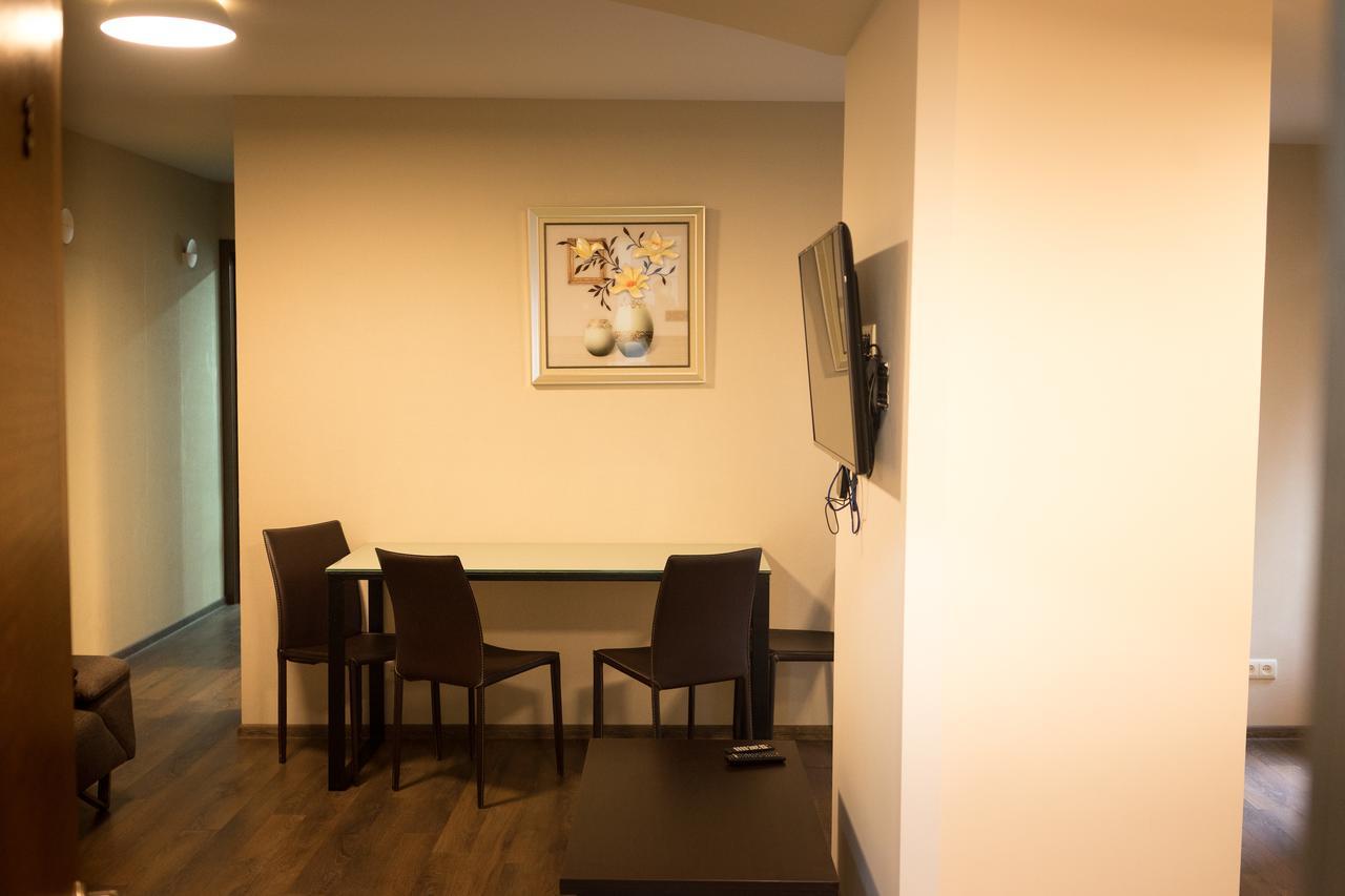 All Seasons Hotel On Freedom Square Tbilisi Exterior foto